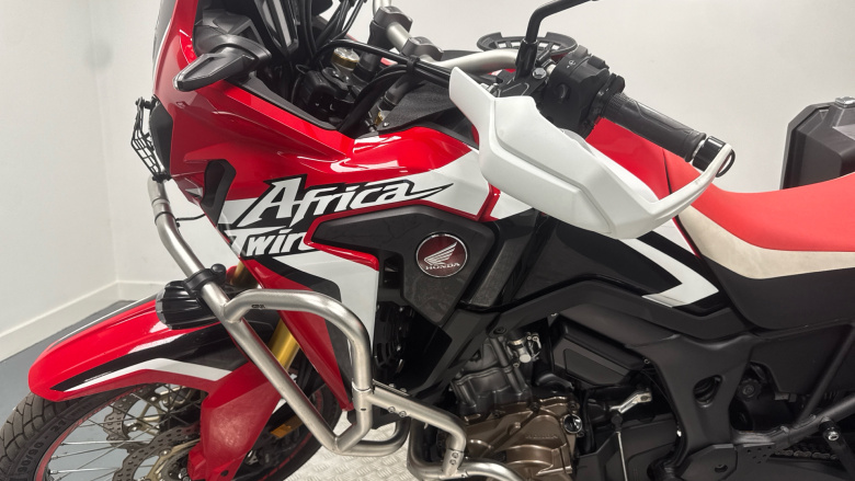 Honda Africa Twin CRF1000AHE (17MY)